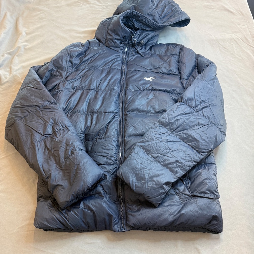 Hollister Mens The Ultimate Down Jacket Navy Blue Puffer Hooded Quilted Medium
